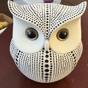 Source Unknown Black and White Ceramic Owl